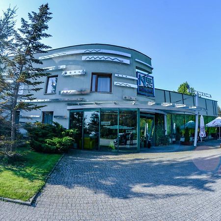 Hotel Neo Tarnowskie Góry Esterno foto